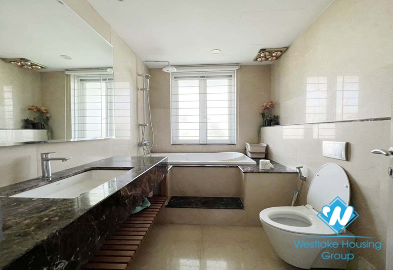 New villa with elevator 5 bedrooms fully furnished